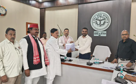 अंतिम मतदाता सूची का प्रकाशन सम्पन्न, राजनीतिक दलों को सौंपी गई प्रतियां