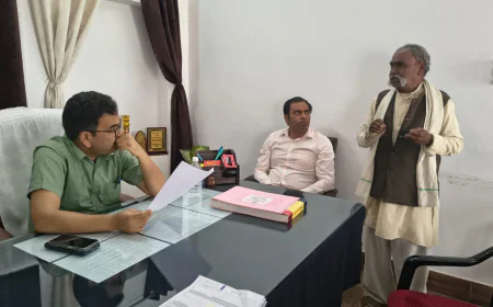 थाना अमृतपुर में आयोजित जनसुनवाई में पहुंचे फरियादी, मामलों में जांच के निर्देश