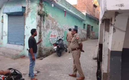 फर्रुखाबाद दिनदहाड़े दूधिया से मारपीट और 2.20 लाख रुपये की लूट, सीसीटीवी खंगाल रही पुलिस