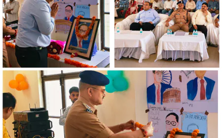 Kasganj news डीएम व एसपी ने बाबा साहब के चित्र पर माल्यार्पण कर उन्हें भावभीनी श्रद्धांजलि अर्पित की।