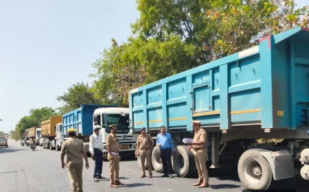 अवैध खनन और ओवरलोडिंग पर चला विशेष अभियान, दो ट्रक सीज