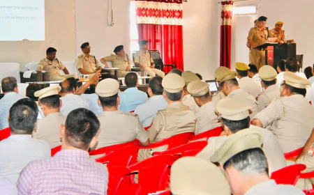 यूपी-112 कर्मियों की बैठक, एएसपी ने दिए सख्त निर्देश