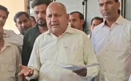 कायमगंज तहसील में भ्रष्टाचार के विरोध में अधिवक्ताओं का बहिष्कार, हड़ताल की चेतावनी