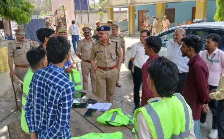 Kasganj news कासगंज जनपद में होमगार्ड भर्ती परीक्षा 2025 का प्रथम दिवस सकुशल संपन्न, दोनों पालियों में शांतिपूर्ण आयोजन, एस पी द्वारा परीक्षा केंद्रों का निरीक्षक