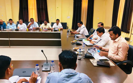 Kasganj news जिला गंगा समिति, जिला पर्यावरण समिति तथा जिला वृक्षारोपण समिति की संयुक्त बैठक मुख्य विकास अधिकारी  की अध्यक्षता में हुई सम्पन्न