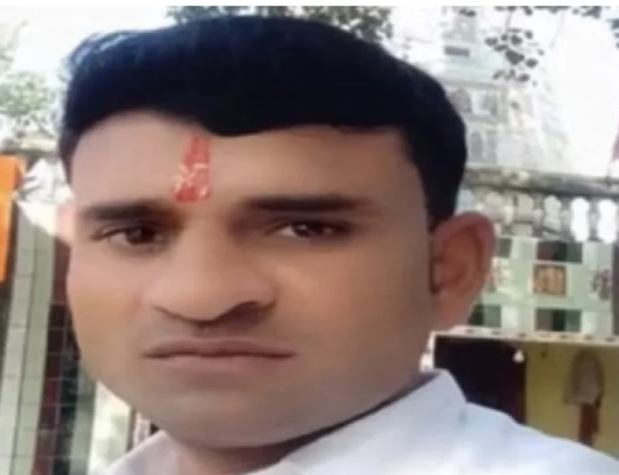 लापता युवक का तीन दिन बाद झाड़ियों में मिला शव