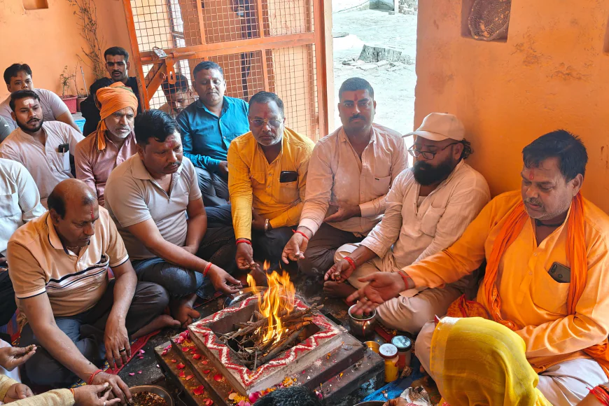 Kasganj news अमांपुर में हवन-यज्ञ के साथ हुआ हनुमान चालीसा का आयोजन