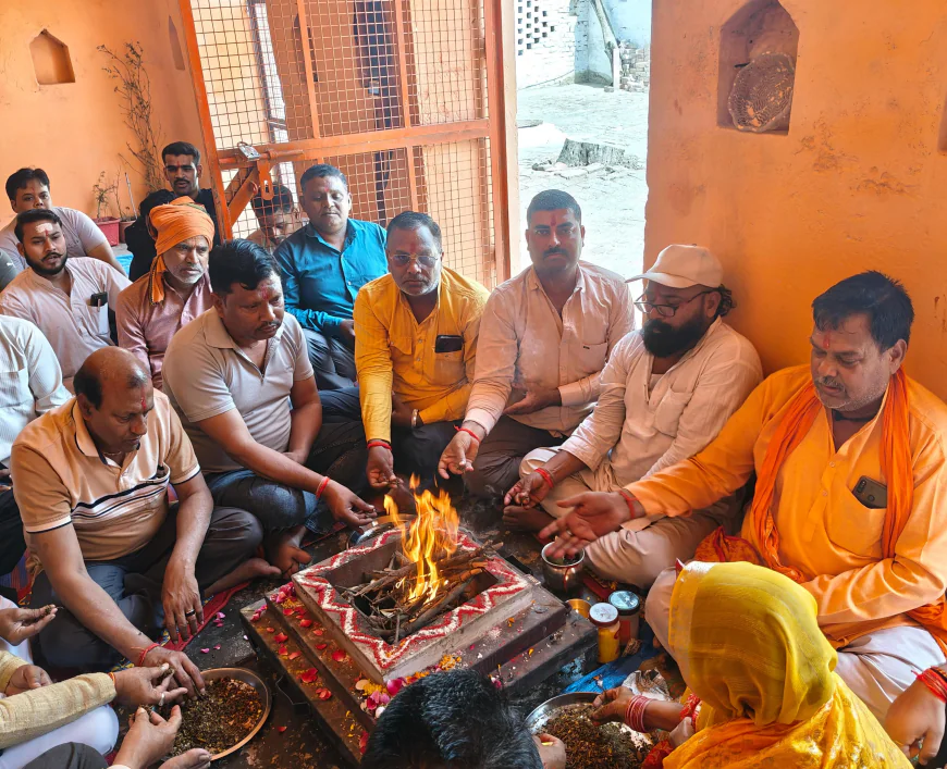 Kasganj news अमांपुर में हवन-यज्ञ के साथ हुआ हनुमान चालीसा का आयोजन