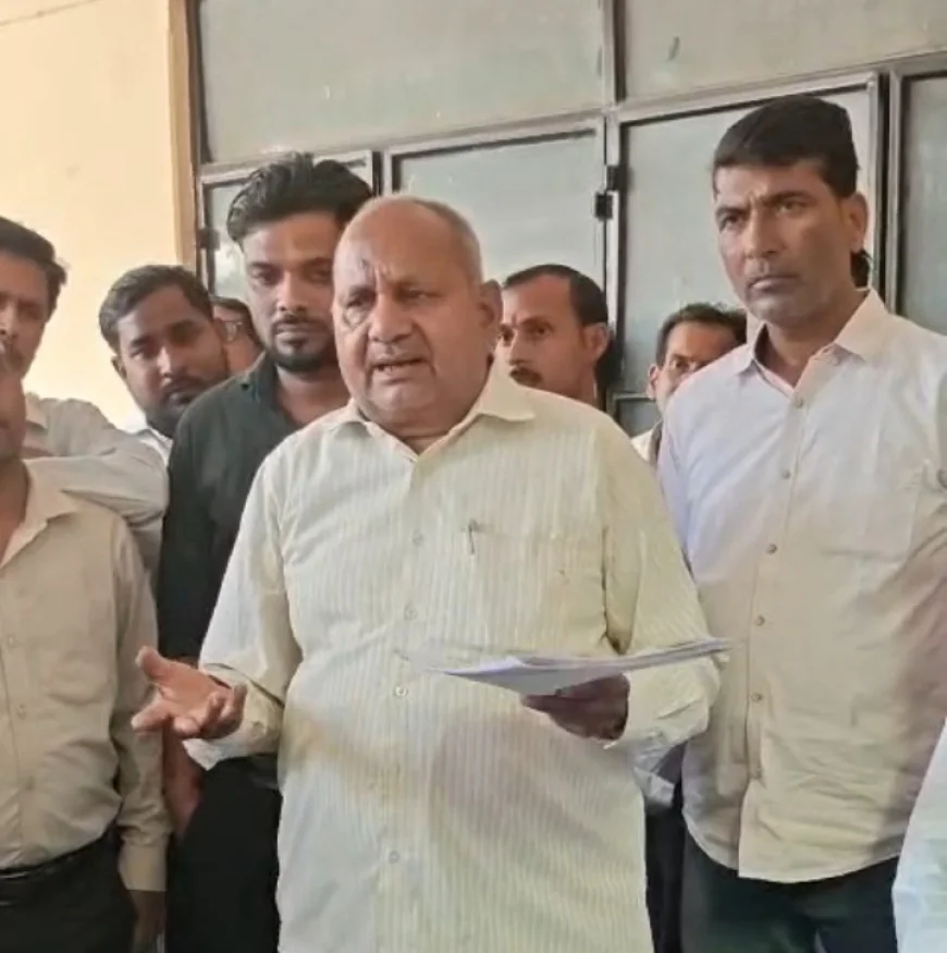 कायमगंज तहसील में भ्रष्टाचार के विरोध में अधिवक्ताओं का बहिष्कार, हड़ताल की चेतावनी