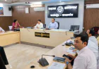 Kasganj news जिलाधिकारी प्रणय सिंह की अध्यक्षता में कलेक्ट्रेट सभागार में आकांक्षी विकास खण्ड की समीक्षा बैठक संपन्न।