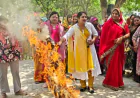 एटा कासगंज में सांसद का घर बताने वाले पर रखा गया 10 रुपये का इनाम