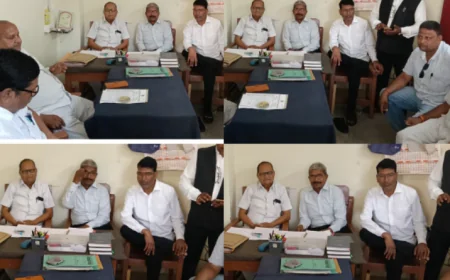 कायमगंज तहसील में वकीलों की हड़ताल: FIR वापस लेने तक न्यायिक कार्य ठप, प्रशासन को चेतावनी