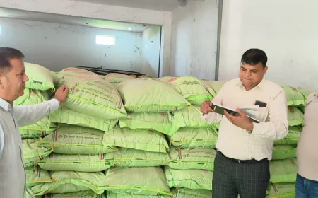 उर्वरक विक्रेताओं के प्रतिष्ठानों पर सघन औचक निरीक्षण अभियान जारी
