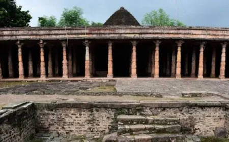 मस्जिद कमाल मौला-भोजशाला पर इंदौर हाईकोर्ट का आदेश : न निर्णय है, न न्याय ; न निदान है, न समाधान!