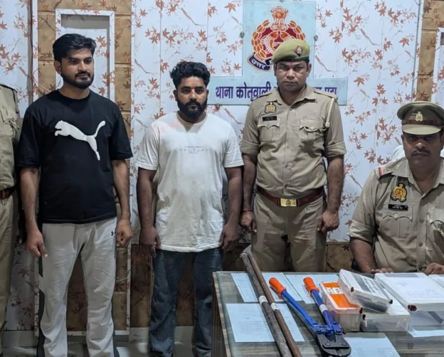 Etah News : ट्रांसफार्मर चोरी के दो आरोपी गिरफ्तार, अवैध असलहा व वाहन बरामद