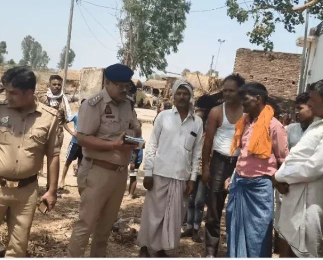 झोपड़ी में लगी आग से ढाई साल की मासूम जिंदा जली, बचाने में दादी गंभीर रूप से झुलसीं