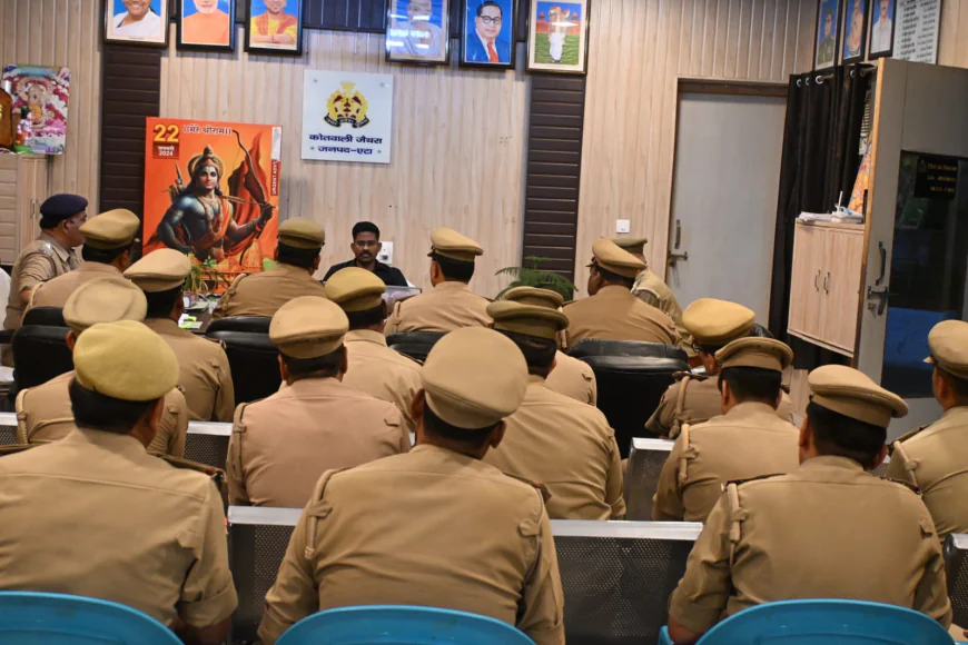 डॉ0 इलामारन जी. द्वारा थाना जैथरा पर अलीगंज सर्किल के समस्त थानों का किया अर्दली रूम, संबंधित को दिए आवश्यक दिशा निर्देश