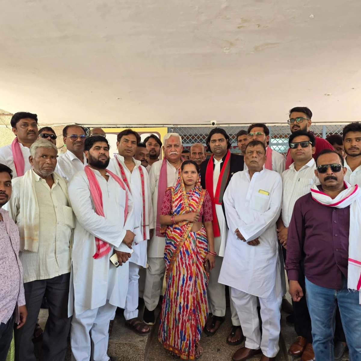 फर्रुखाबाद में रिंकू विश्वकर्मा प्रकरण: सपा का प्रदर्शन, ज्ञापन न लेने का आरोप
