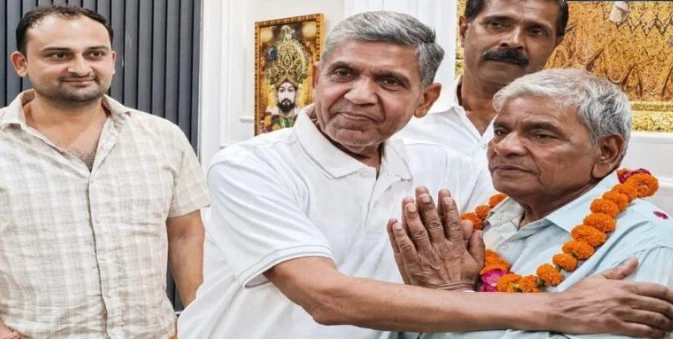 कंपिल मेडिकल एसोसिएशन का गठन: स्वदेश राजपूत बने अध्यक्ष, मेडिकल व्यवसायियों की एकजुटता का लिया संकल्प