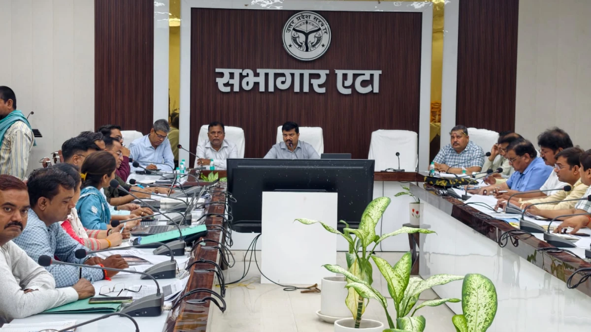 स्वास्थ्य सेवाओं में सुधार को लेकर जिलाधिकारी ने दिए सख्त निर्देश