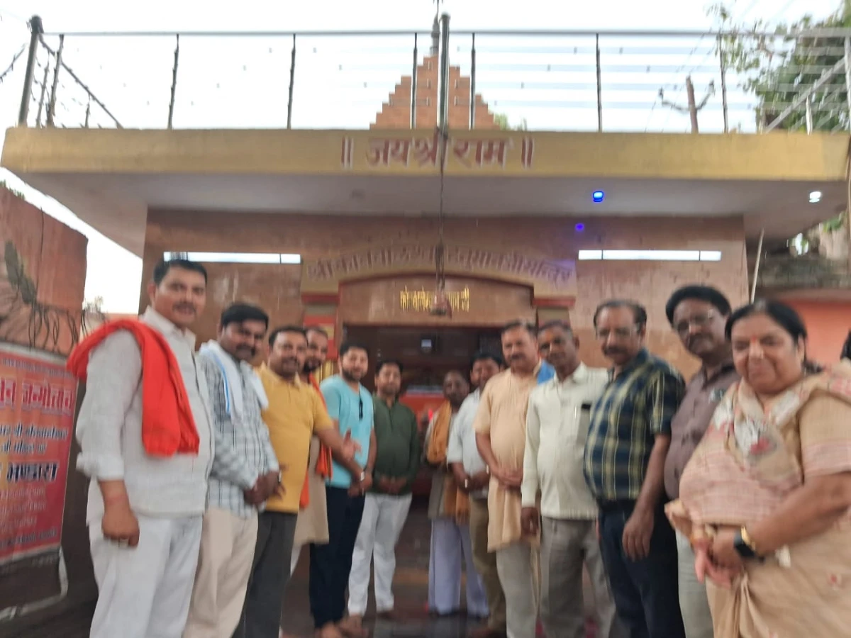 प्रधानमंत्री मोदी के 12 वर्ष पूर्ण होने पर कोतवालेश्वर हनुमान मंदिर में विशाल भंडारे का आयोजन