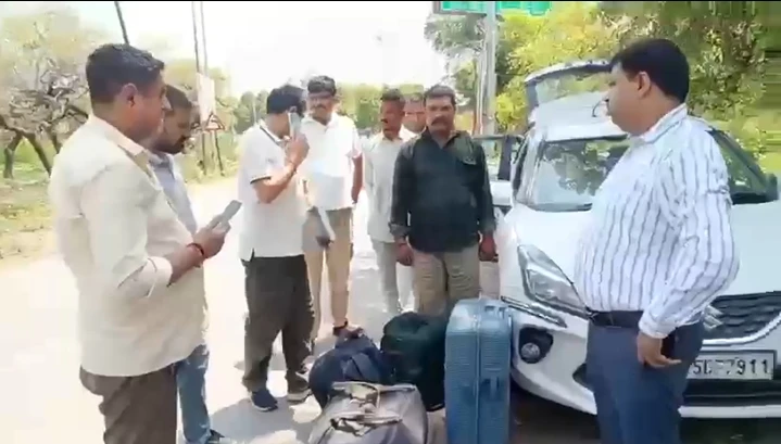 एटा कनेक्शन के साथ 21 लाख की गांजा खेप बरामद: ओडिशा से आए दो अंतरराज्यीय तस्कर गिरफ्तार