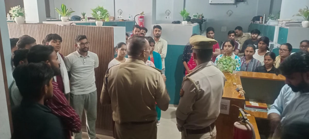 Kasganj news अग्निसुरक्षा अभियान: अग्निशमन विभाग द्वारा जनपद कासगंज की 04 कोचिंग सेंटर/लाइब्रेरी का किया गया औचक निरीक्षण, 