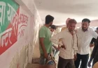 चलती बाइक से गिरकर महिला की दर्दनाक मौत, बेटे के साथ दवा लेने जा रही थी कायमगंज
