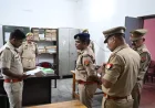 Etah News : क्षेत्राधिकारी कार्यालय का वरिष्ठ पुलिस अधीक्षक द्वारा औचक निरीक्षण