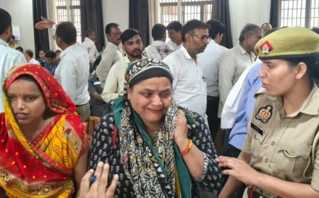 अपनी ही जमीन पर निर्माण से रोकी गई महिला, समाधान दिवस में छलके आंसू
