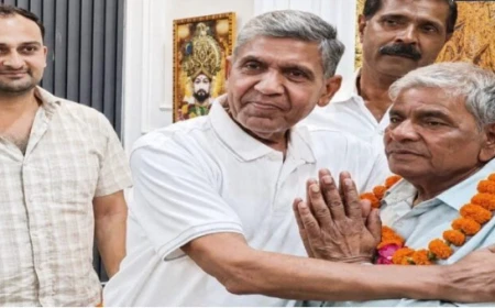कंपिल मेडिकल एसोसिएशन का गठन: स्वदेश राजपूत बने अध्यक्ष, मेडिकल व्यवसायियों की एकजुटता का लिया संकल्प