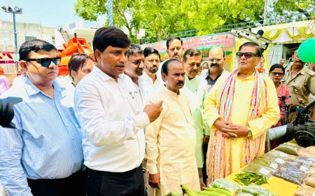 एटा में प्राकृतिक खेती कार्यशाला का भव्य आयोजन, किसानों को दी गई उन्नत कृषि तकनीकों की जानकारी