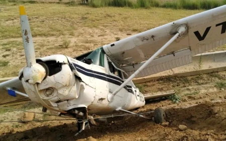 Kasganj news कासगंज विमान हादसा 33 केवी हाईटेंशन लाइन से टकराया ; ट्रेनी पायलट मौत के मुहाने से लौटी
