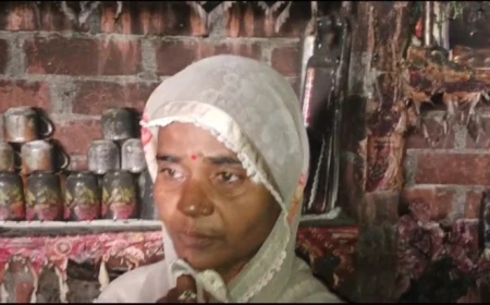 शॉर्ट सर्किट से घर में लगी भीषण आग, नगदी व जेवर समेत लाखों की गृहस्थी राख