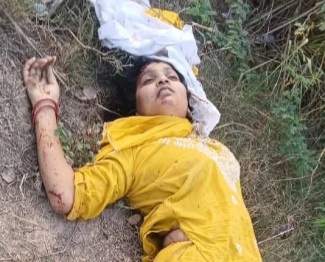 मैनपुरी: कलिंदरी एक्सप्रेस की चपेट में आने से युवती की दर्दनाक मौत