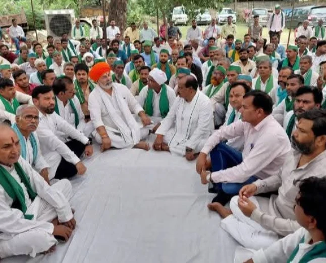 ईमानदार चुनाव हुए तो अखिलेश, बेईमानी हुई तो योगी की सरकार बनेगी: राकेश टिकैत