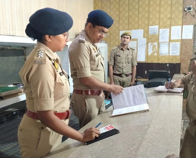 अपर पुलिस अधीक्षक ने किया कोतवाली नगर का वार्षिक निरीक्षण
