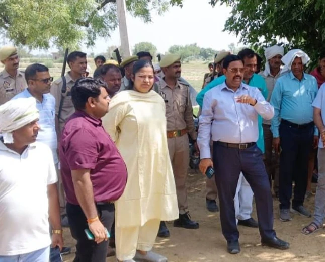 जिलाधिकारी के औचक निरीक्षण से मचा हड़कंप: अवैध कब्जाधारकों पर होगी एफआईआर