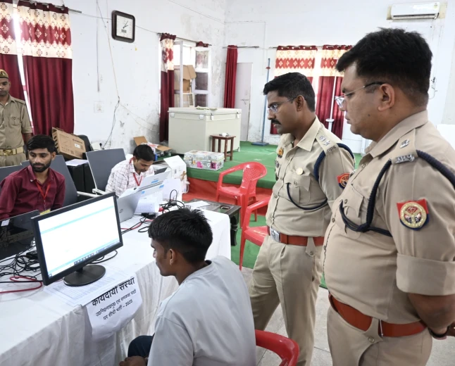 पुलिस लाइंस में उप निरीक्षक सीधी भर्ती-2025 की डीवी/पीएसटी का एसएसपी ने किया निरीक्षण