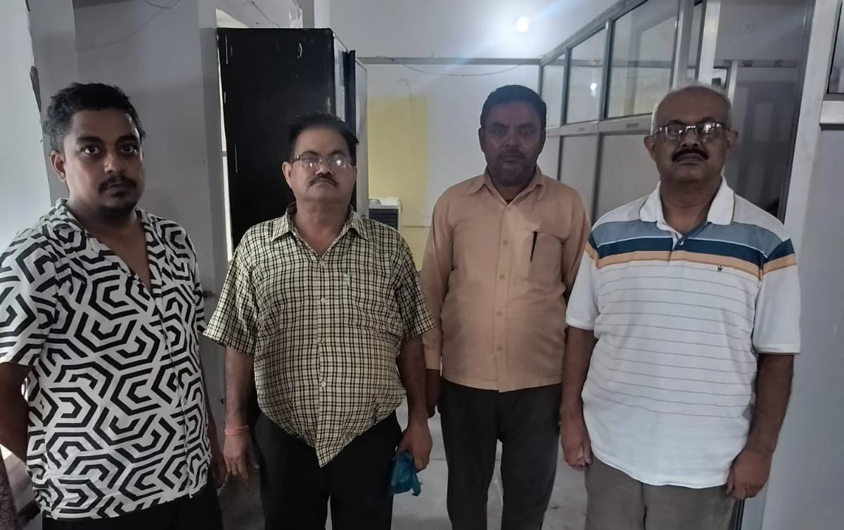 Etah News : फर्जी दस्तावेजों से सार्वजनिक संपत्ति को नुकसान पहुंचाने के मामले में चार गिरफ्तार