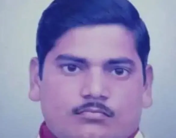 बंदर के हमले से बचने में तीसरी मंजिल से गिरे व्यापारी की मौत