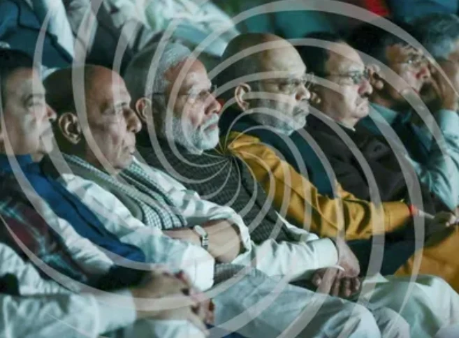 प्रबंधित लोकतंत्र : संवैधानिक संस्थाओं को कैसे खोखला किया जा रहा है?