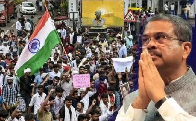 तानाशाही के प्रोजेक्ट पर जेन-ज़ी ने लगाया ब्रेक!
