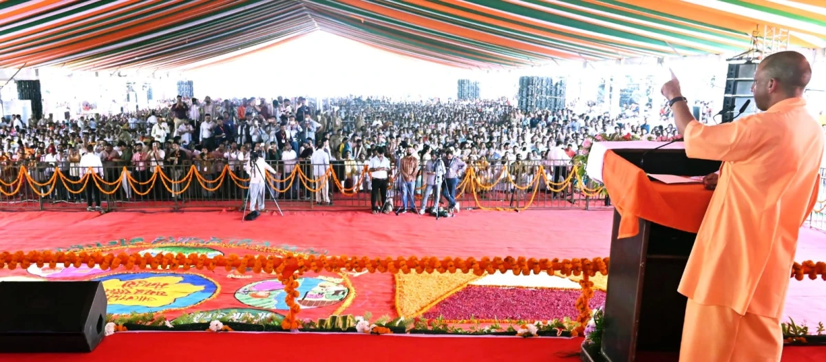 विकास और सुशासन से बदली मैनपुरी की पहचान: मुख्यमंत्री योगी आदित्यनाथ ने दी ₹682.93 करोड़ की सौगात