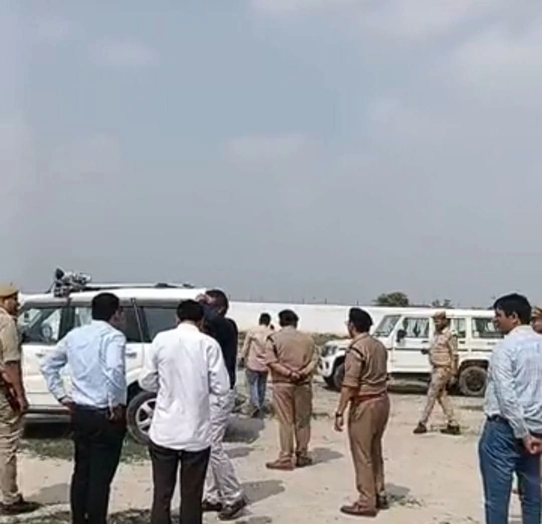 मुख्यमंत्री के संभावित दौरे को लेकर प्रशासन ने कसी कमर, नवाबगंज में तैयारियों का जायजा