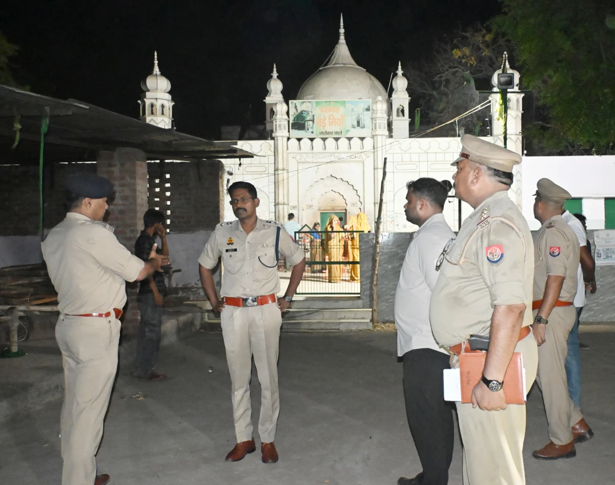 जलेसर की शनि जात मेले की सुरक्षा व्यवस्था का एसएसपी ने लिया जायजा