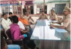 Kasganj news गंजडुंडवारा में कांवड़ यात्रा को लेकर शांति समिति की बैठकः पुलिस ने सुरक्षा व्यवस्था और रूट डायवर्जन को लेकर दिए निर्देश 