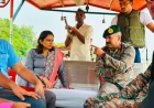 गंगा के बढ़ते जलस्तर पर प्रशासन सतर्क: डीएम डॉ. अंकुर लाठर और ब्रिगेडियर मनीष जैन ने मोटरबोट से किया किला घाट-रानी घाट का निरीक्षण