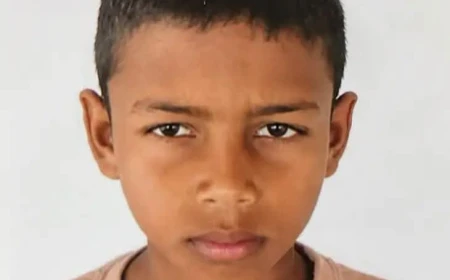 नदी में मगरमच्छ ने 12 वर्षीय बालक को बनाया निवाला, चाचा की आंखों के सामने खींच ले गया