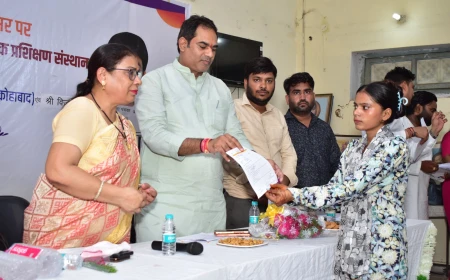 विश्व युवा कौशल दिवस पर शिकोहाबाद में भव्य रोजगार मेले का हुआ आयोजन